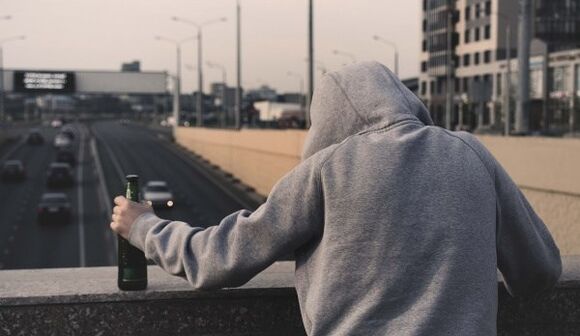 Drink man how to help overcome dependence